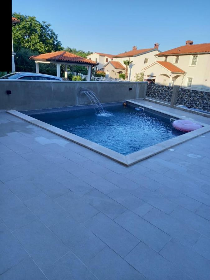 לאבין Apartmani Leiva מראה חיצוני תמונה