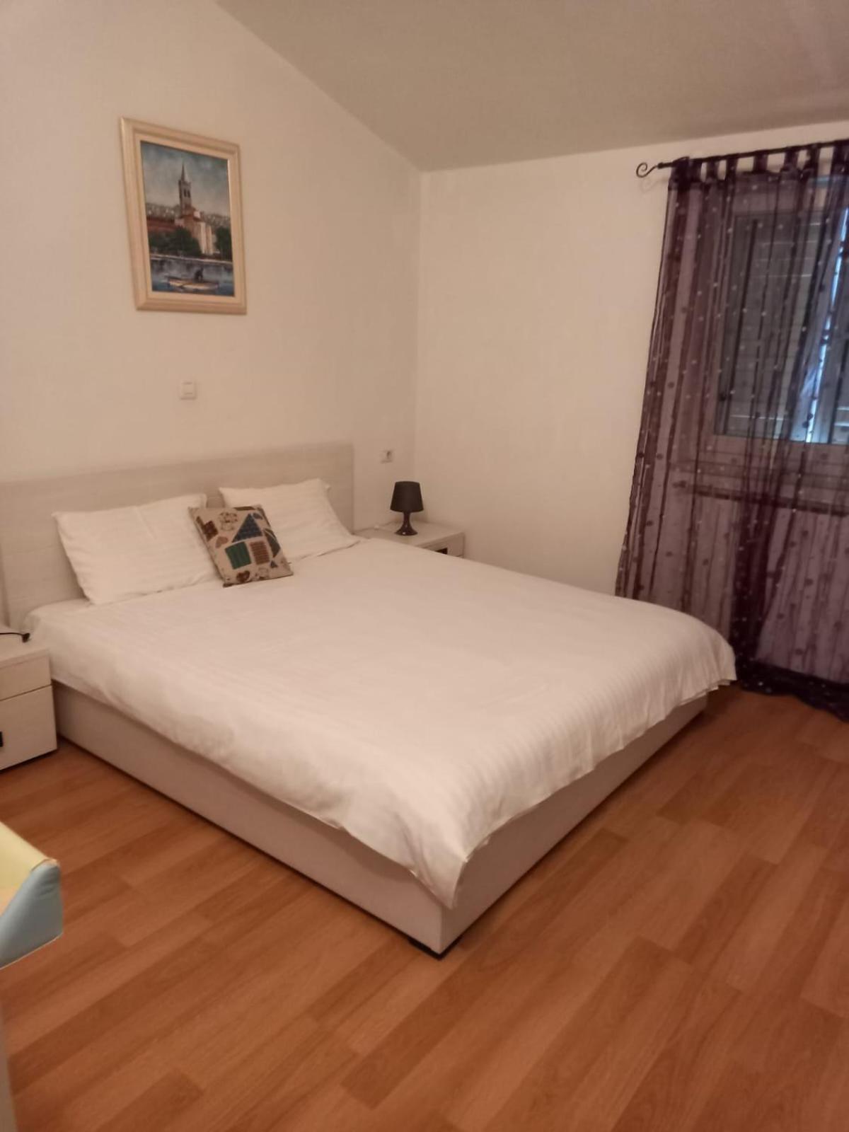 לאבין Apartmani Leiva מראה חיצוני תמונה