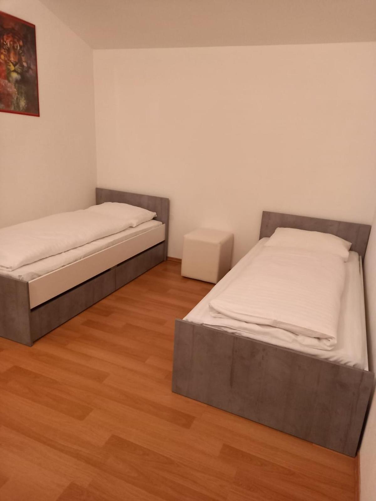 לאבין Apartmani Leiva מראה חיצוני תמונה