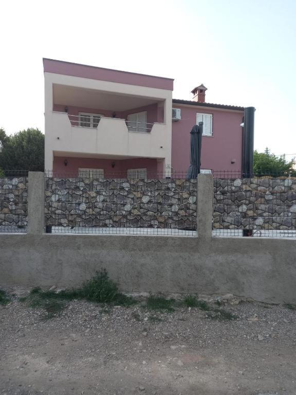 לאבין Apartmani Leiva מראה חיצוני תמונה